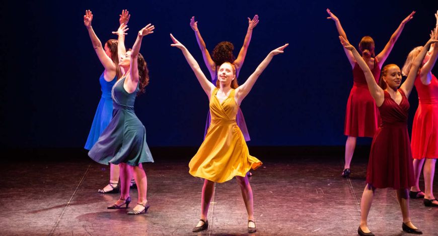 Festival mitjanes i grans de l'Aula de dansa de Vilassar de dalt 2023 Festival mitjanes i grans de l'Aula de dansa de Vilassar de dalt 2023