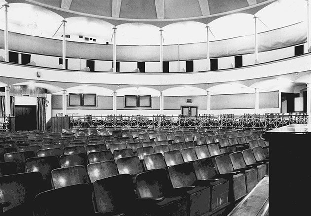 Antiga platea de La Massa Teatre